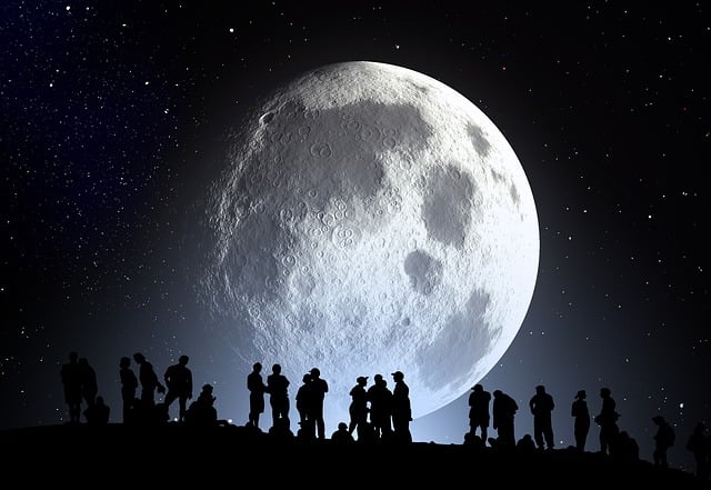 O Calendário Lunar: Como Ele Influencia a Terra, as Pessoas e as Tradições